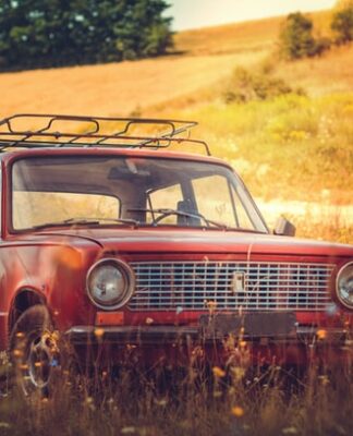 Are old cars cheaper to insure?